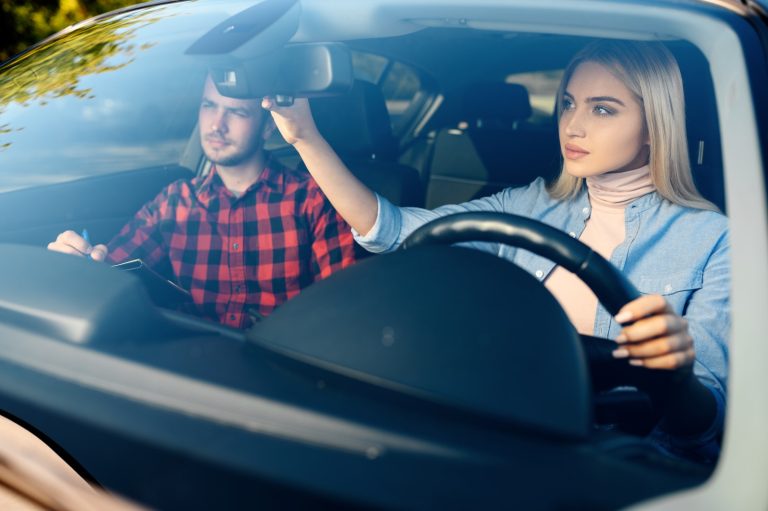 Read more about the article How to Choose the Right Driving Instructor in Mesa
