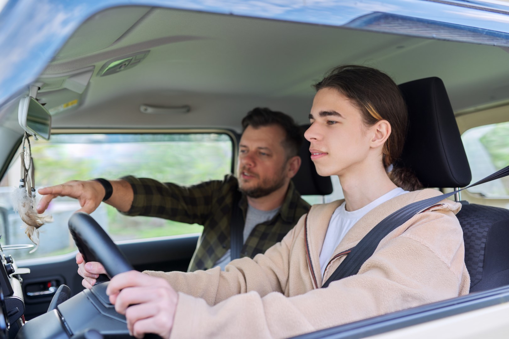 You are currently viewing Driving Practice Between Lessons in Arizona: A Parent’s Guide to Building Safer Teen Drivers